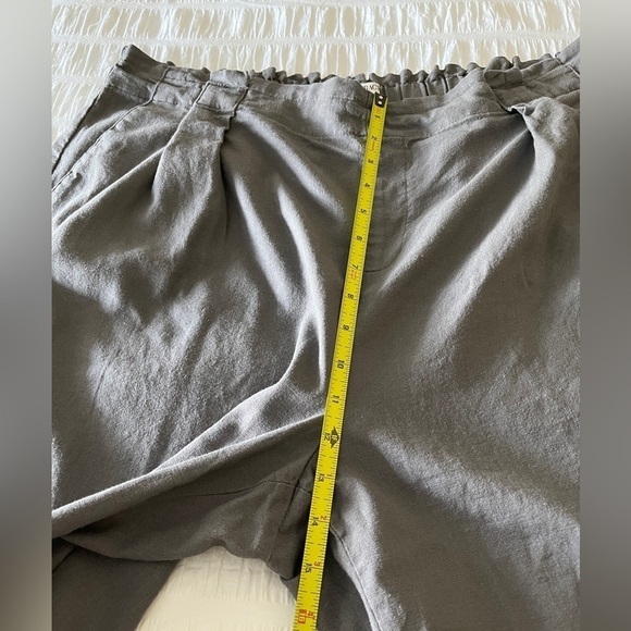 ELLEN TRACY Linen Rayon Blend Grey Wide Leg Cropped Pants Coastal Neutral Summer - Picture 10 of 13